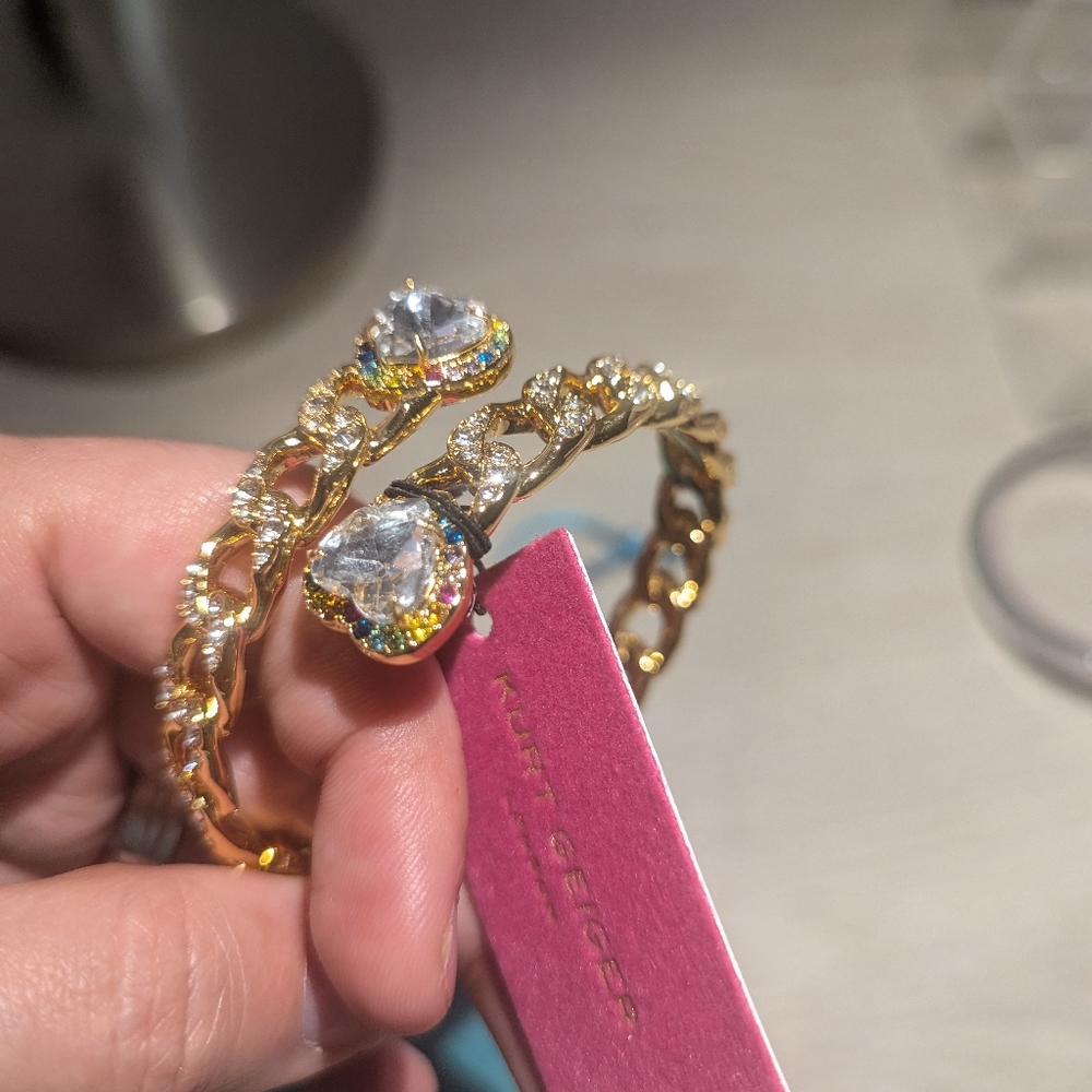 NWT Kurt Geiger Rainbow Heart Crystal Bracelet - Picture 2 of 8